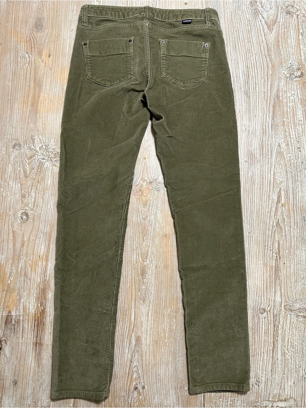 Patagonia Olive Green Corduroy Slim Pants Sz 29 - Picture 2 of 8